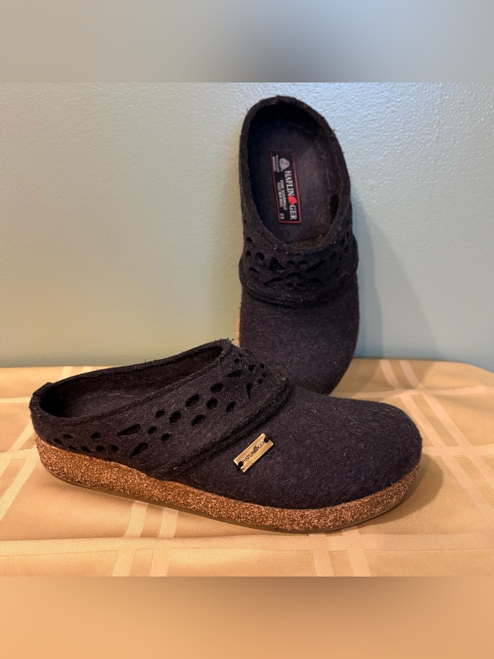 Haflinger Women's Lacey wool clogs charcoal gray size 8 (39)